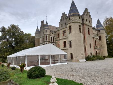 Notre zone d'activité pour ce service Location de linge de table avec nappes et serviettes assorties blanches, rondes, rectangles ou carrées disponibles à la demande
